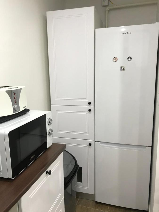 Comfy Apartment - Free Private Parking,Ac,Wi-Fi Карей Екстер'єр фото